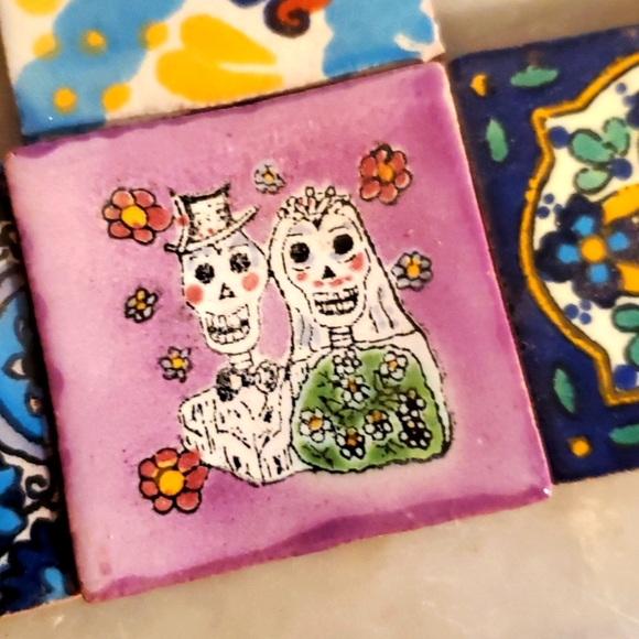 Lot of 4 Day Of Dead Wedding Skeleton Bride Groom 2" Talavera tiles - Picture 2 of 6
